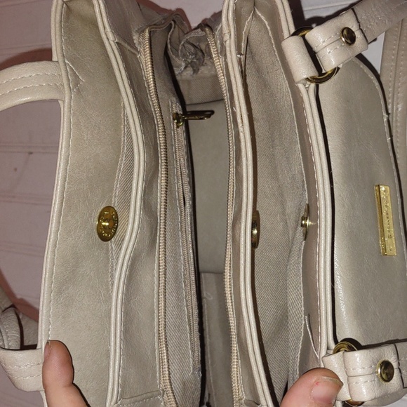 Collection Beige Shoulder Bag - Picture 8 of 13